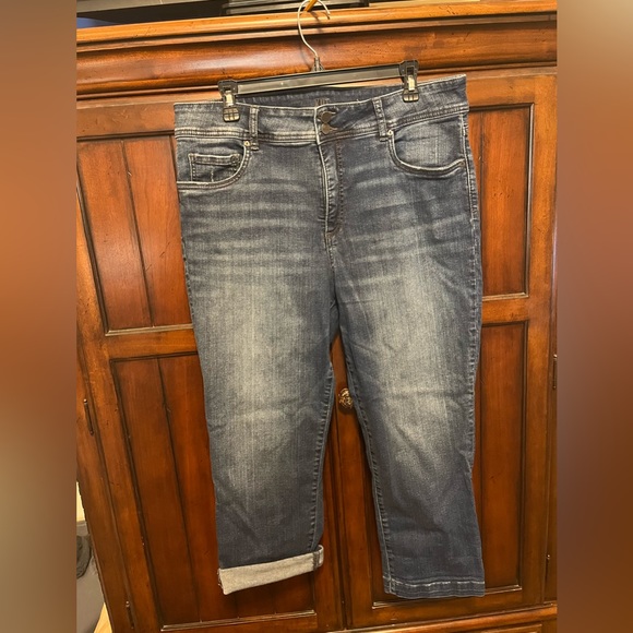 Kut from the cloth cropped length jean size 14 - Picture 3 of 10